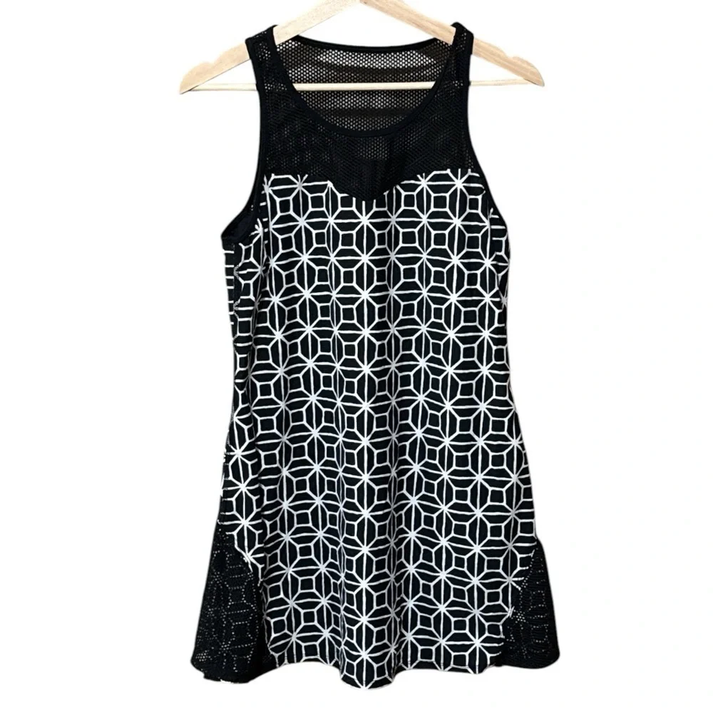 EUC - Trina Turk Recreation Dress - Size XL - black/white